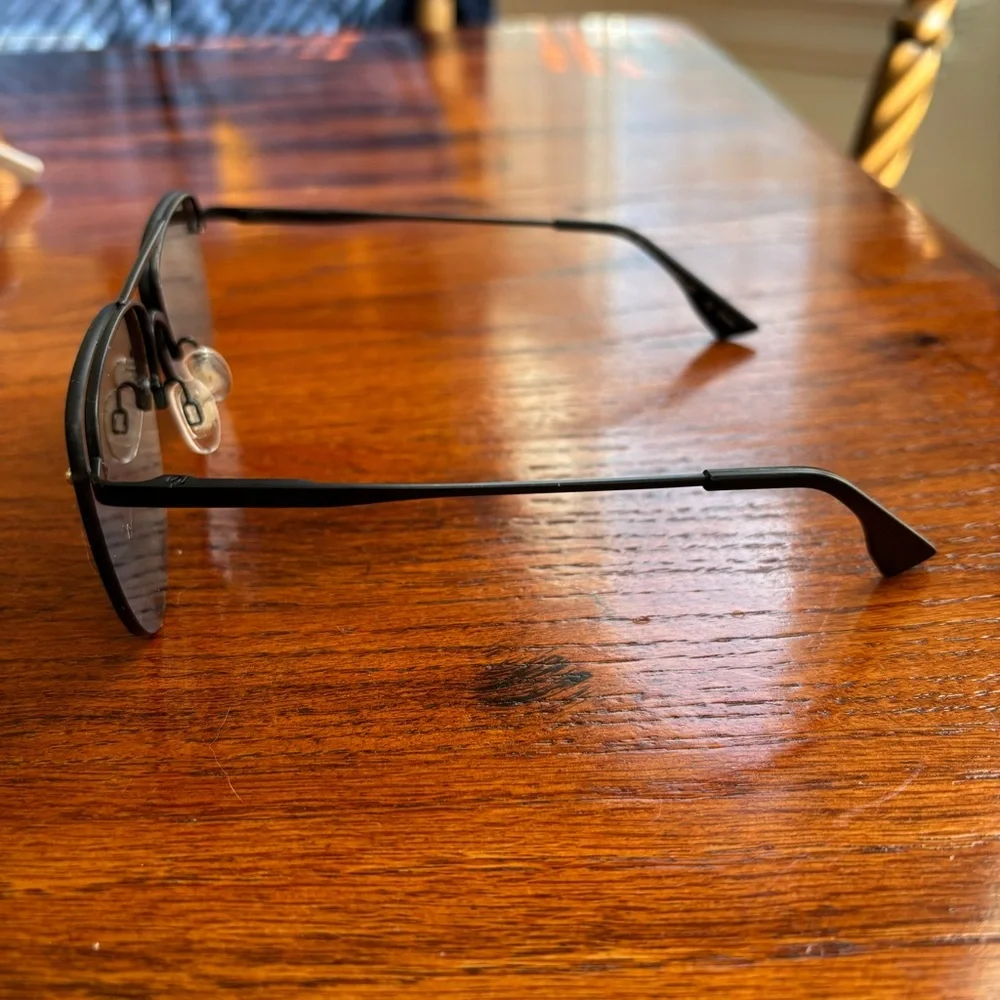 Le Specs the Prince Aviator Sunglasses - Picture 5 of 6